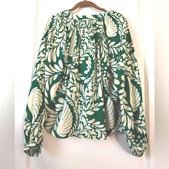NWT H&M Balloon Sleeve Blouse Green Ivory Print Small - Picture 8 of 8